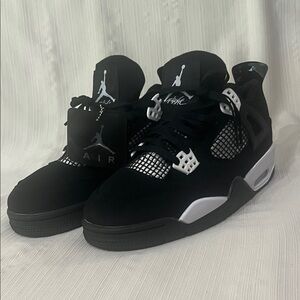 Air Jordan 4 Retro "Black Cat"
